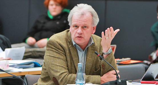 140318fraktionssitzungmdbnahharaldweinberg553×300 DIE LINKE